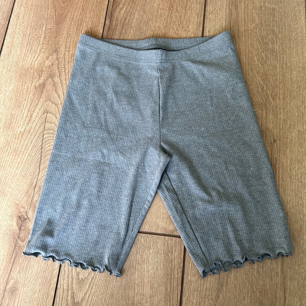 Girl’s Old Navy Heather Gray Shorts- XL (14-16)